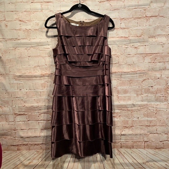 London times 12P Brown ruffle dress midi party - Picture 1 of 7